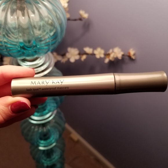 Mary Kay Other - Black: Lash Love Waterproof Mascara